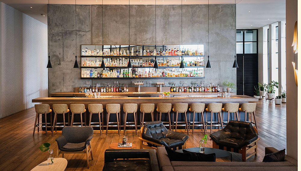 Ever Bar's bar