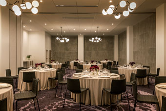 event set up in meeting room at everly